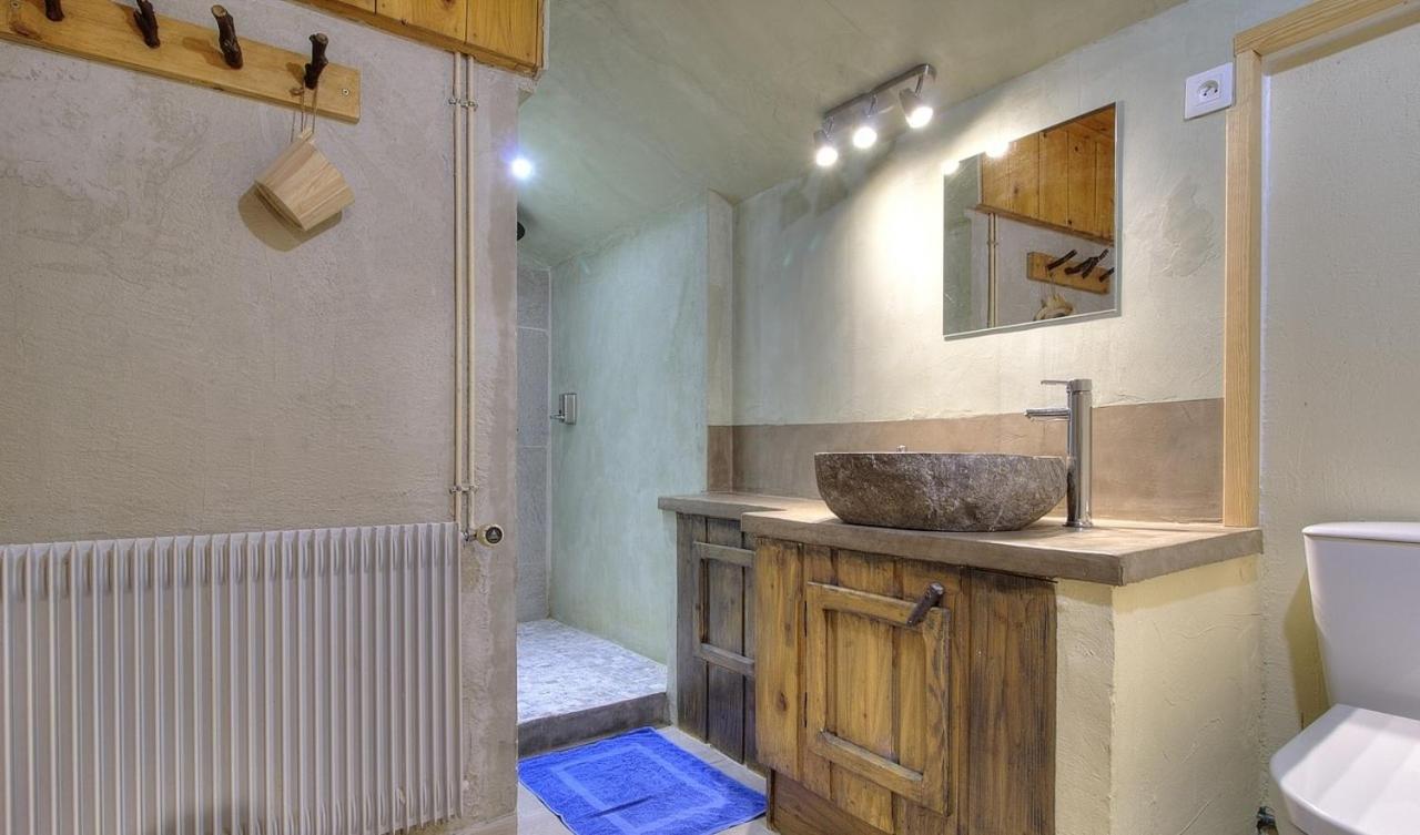 La Grange Des Plans Apartment Le Grand-Abergement Luaran gambar