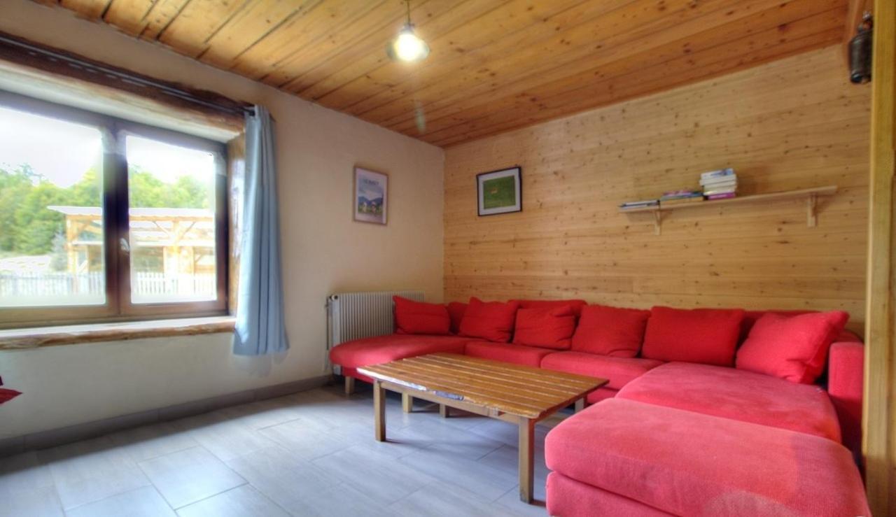 La Grange Des Plans Apartment Le Grand-Abergement Luaran gambar
