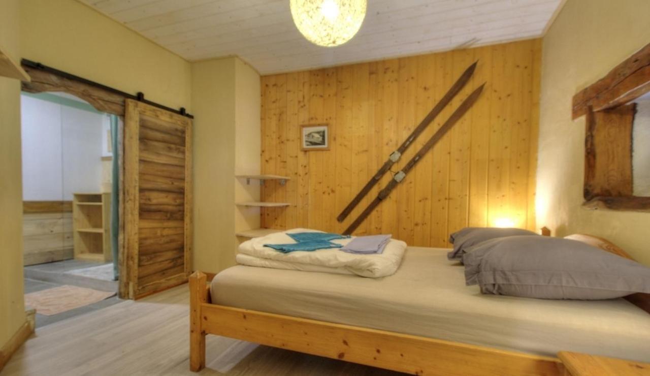 La Grange Des Plans Apartment Le Grand-Abergement Luaran gambar